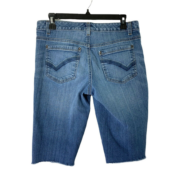 Tommy Hilfiger Jean Shorts Woman Size 6 Bermuda Cut Offs Denim Raw Hem Roll Up - Picture 2 of 7